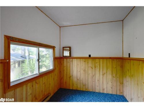 1359 St Vincent St Street, Springwater, ON - Indoor Photo Showing Other Room