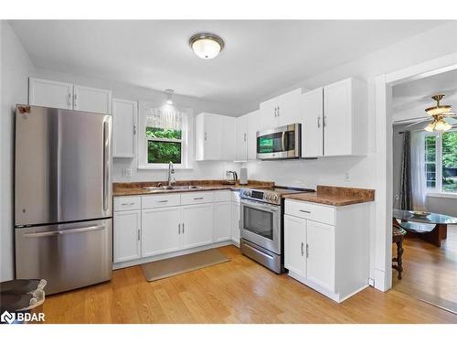 314 Riverside Drive, Bobcaygeon, ON - Indoor Photo Showing Kitchen With Double Sink