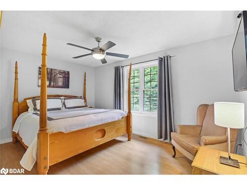 314 Riverside Drive, Bobcaygeon, ON - Indoor Photo Showing Bedroom