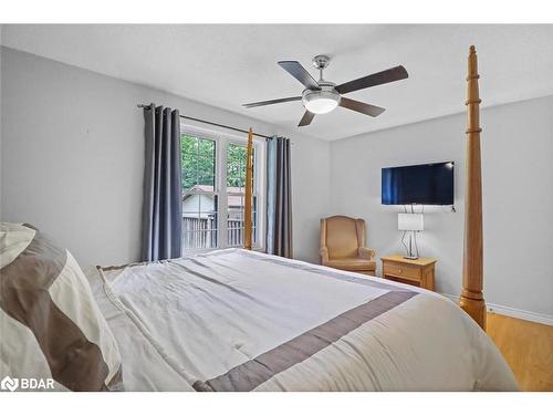 314 Riverside Drive, Bobcaygeon, ON - Indoor Photo Showing Bedroom