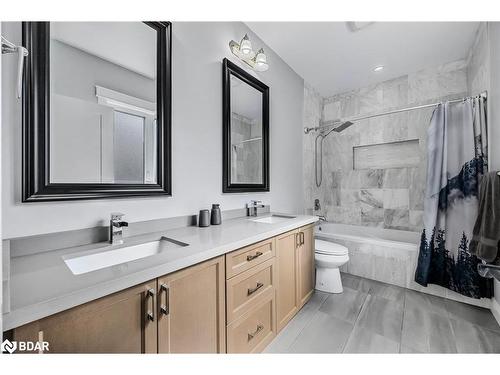 1088 Belle Aire Beach Road, Lefroy, ON - Indoor Photo Showing Bathroom