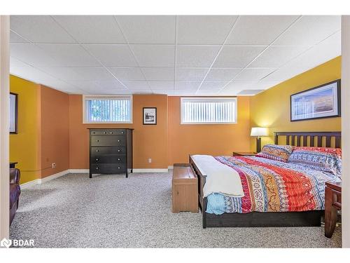 93 Bayshore Drive, Brechin, ON - Indoor Photo Showing Bedroom