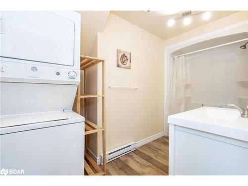 54 Nelson Street W, Alliston, ON - Indoor Photo Showing Laundry Room