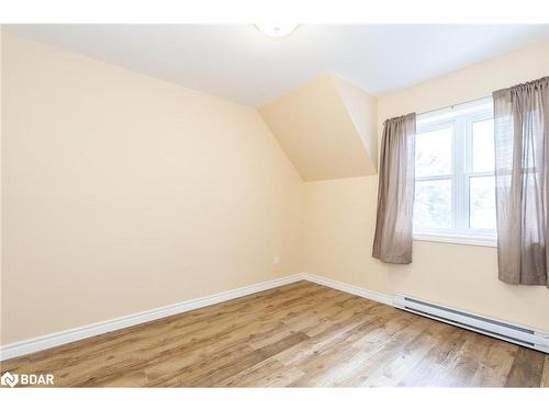 54 Nelson Street W, Alliston, ON - Indoor Photo Showing Other Room