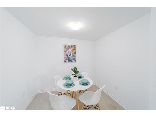 42 Hay Lane, Barrie, ON - Indoor Photo Showing Dining Room