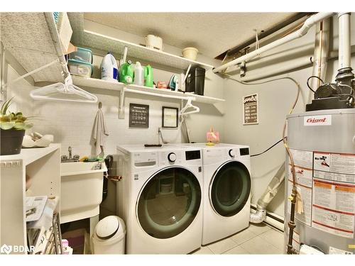 8-30 Loggers Run, Barrie, ON - Indoor Photo Showing Laundry Room