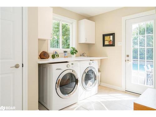 15 Fawn Crescent, Barrie, ON - Indoor Photo Showing Laundry Room