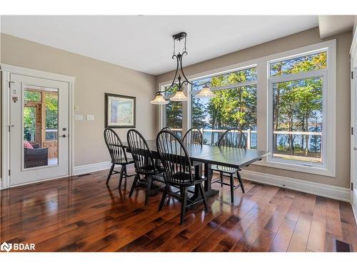 1220 Shoreview Drive, Innisfil, ON - Indoor Photo Showing Dining Room