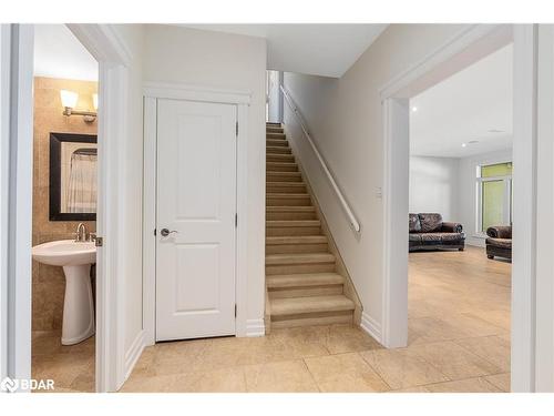 1220 Shoreview Drive, Innisfil, ON - Indoor Photo Showing Other Room