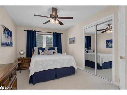 21-358 Little Avenue, Barrie, ON - Indoor Photo Showing Bedroom