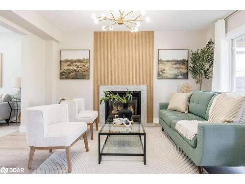 48 Canary Reed Court, Barrie, ON - Indoor Photo Showing Living Room