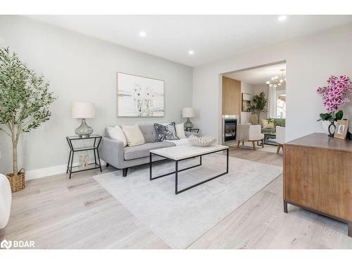 48 Canary Reed Court, Barrie, ON - Indoor Photo Showing Living Room