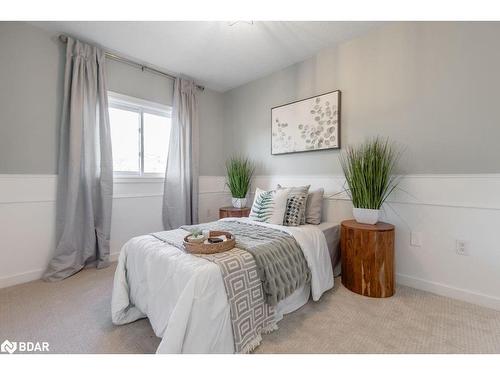 48 Canary Reed Court, Barrie, ON - Indoor Photo Showing Bedroom