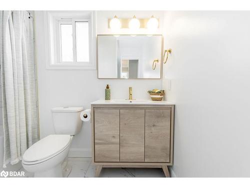 48 Canary Reed Court, Barrie, ON - Indoor Photo Showing Bathroom