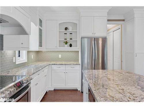 110 Mennill Drive, Minesing, ON - Indoor Photo Showing Kitchen With Upgraded Kitchen