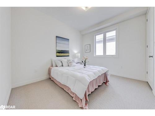 255 Port Darlington Road, Bowmanville, ON - Indoor Photo Showing Bedroom