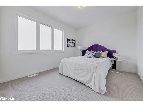 255 Port Darlington Road, Bowmanville, ON - Indoor Photo Showing Bedroom