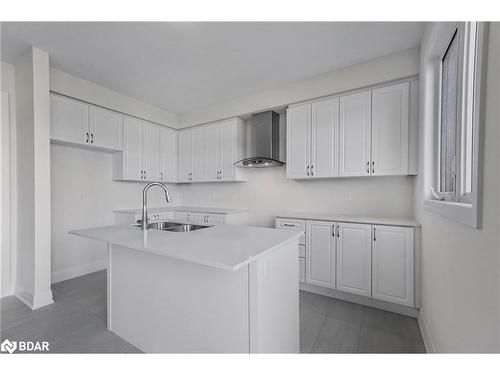 21 Rosanne Circle, Wasaga Beach, ON - Indoor Photo Showing Kitchen With Double Sink