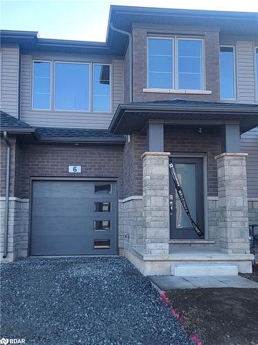 6 Whelan Court, Thorold, ON - Outdoor