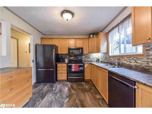 3015 South Sparrow Lake Road, Washago, ON - Indoor Photo Showing Kitchen With Double Sink