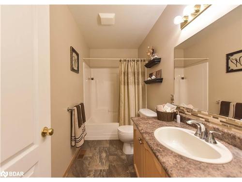 3015 South Sparrow Lake Road, Washago, ON - Indoor Photo Showing Bathroom