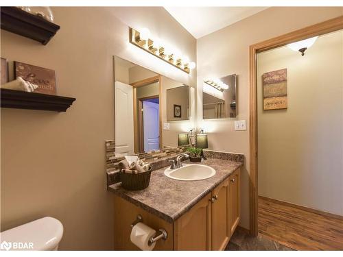 3015 South Sparrow Lake Road, Washago, ON - Indoor Photo Showing Bathroom