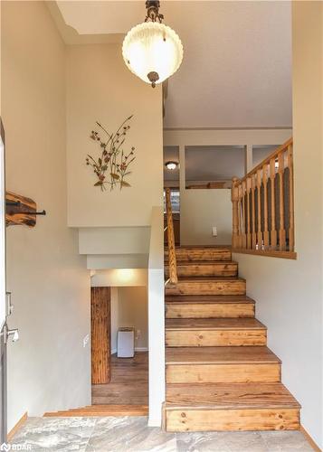 3015 South Sparrow Lake Road, Washago, ON - Indoor Photo Showing Other Room