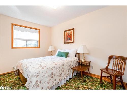 84 Wendake Road, Tiny, ON - Indoor Photo Showing Bedroom