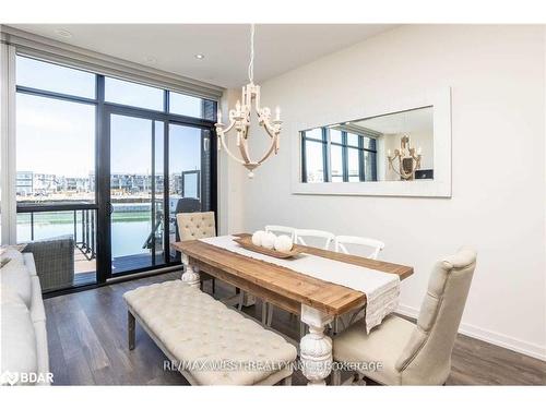 3795 Riva Avenue, Innisfil, ON - Indoor Photo Showing Dining Room