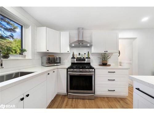 205 Fox Street, Penetanguishene, ON - Indoor Photo Showing Kitchen