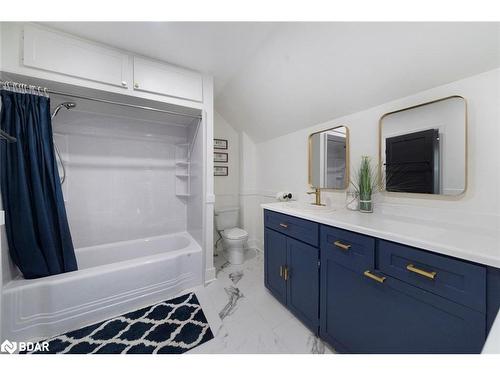 205 Fox Street, Penetanguishene, ON - Indoor Photo Showing Bathroom