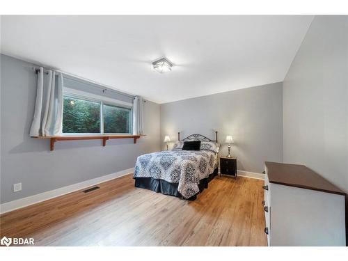 205 Fox Street, Penetanguishene, ON - Indoor Photo Showing Bedroom