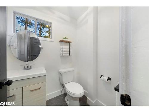 205 Fox Street, Penetanguishene, ON - Indoor Photo Showing Bathroom