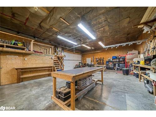 205 Fox Street, Penetanguishene, ON - Indoor Photo Showing Garage