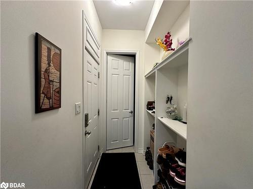 396 Equestrian Way, Cambridge, ON - Indoor Photo Showing Other Room