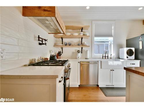 3429 Penetanguishene Road, Oro-Medonte, ON - Indoor Photo Showing Kitchen