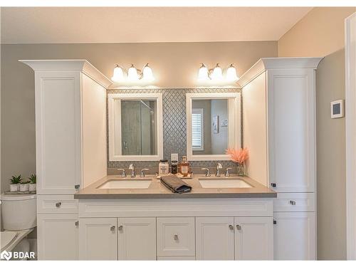 2448 Stockdale Road, Severn, ON - Indoor Photo Showing Bathroom