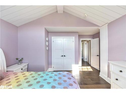 2448 Stockdale Road, Severn, ON - Indoor Photo Showing Bedroom