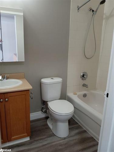 310-95 Barrie Road, Orillia, ON - Indoor Photo Showing Bathroom