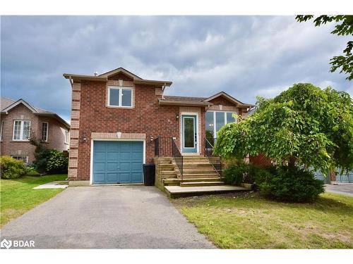 61 Holly Meadow Road, Barrie, ON - Outdoor With Facade