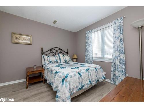 136-55 Trott Boulevard, Collingwood, ON - Indoor Photo Showing Bedroom