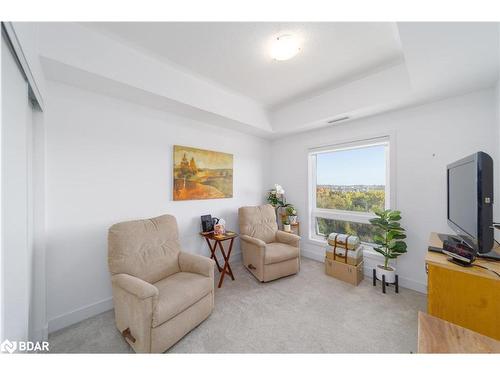 607-10 Culinary Lane, Barrie, ON - Indoor Photo Showing Living Room