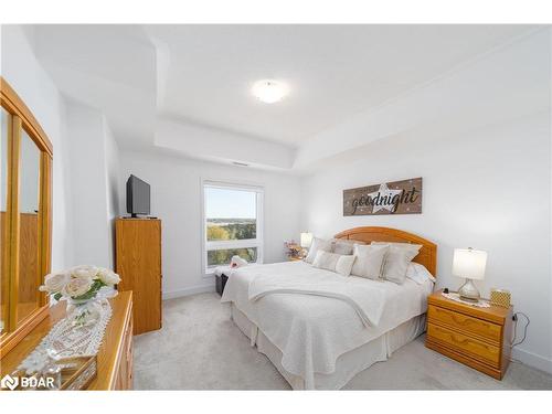 607-10 Culinary Lane, Barrie, ON - Indoor Photo Showing Bedroom