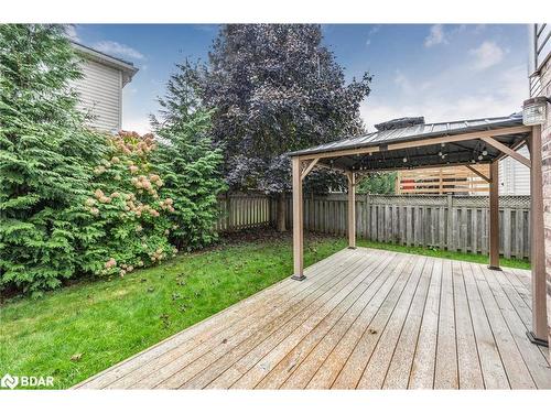 21 Leslie Avenue, Barrie, ON - Outdoor With Deck Patio Veranda