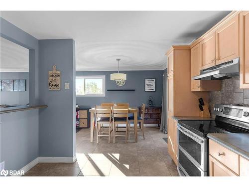 1866 Old Second Road N, Springwater, ON - Indoor Photo Showing Kitchen