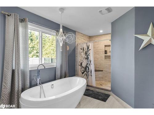 1866 Old Second Road N, Springwater, ON - Indoor Photo Showing Bathroom