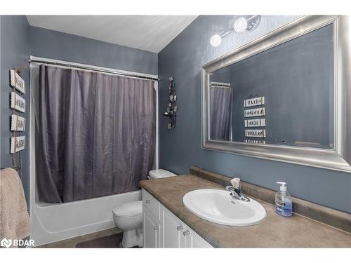 1866 Old Second Road N, Springwater, ON - Indoor Photo Showing Bathroom