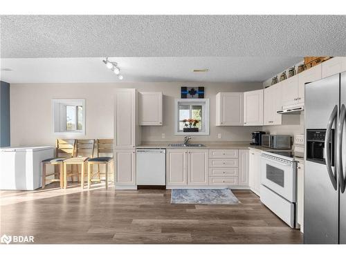 1866 Old Second Road N, Springwater, ON - Indoor Photo Showing Kitchen