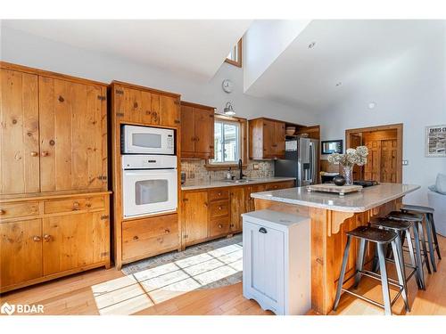 3978 South Portage Road, Huntsville, ON - Indoor Photo Showing Kitchen