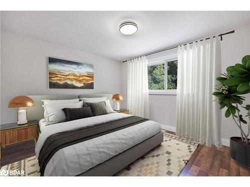 134 Country Lane, Barrie, ON - Indoor Photo Showing Bedroom